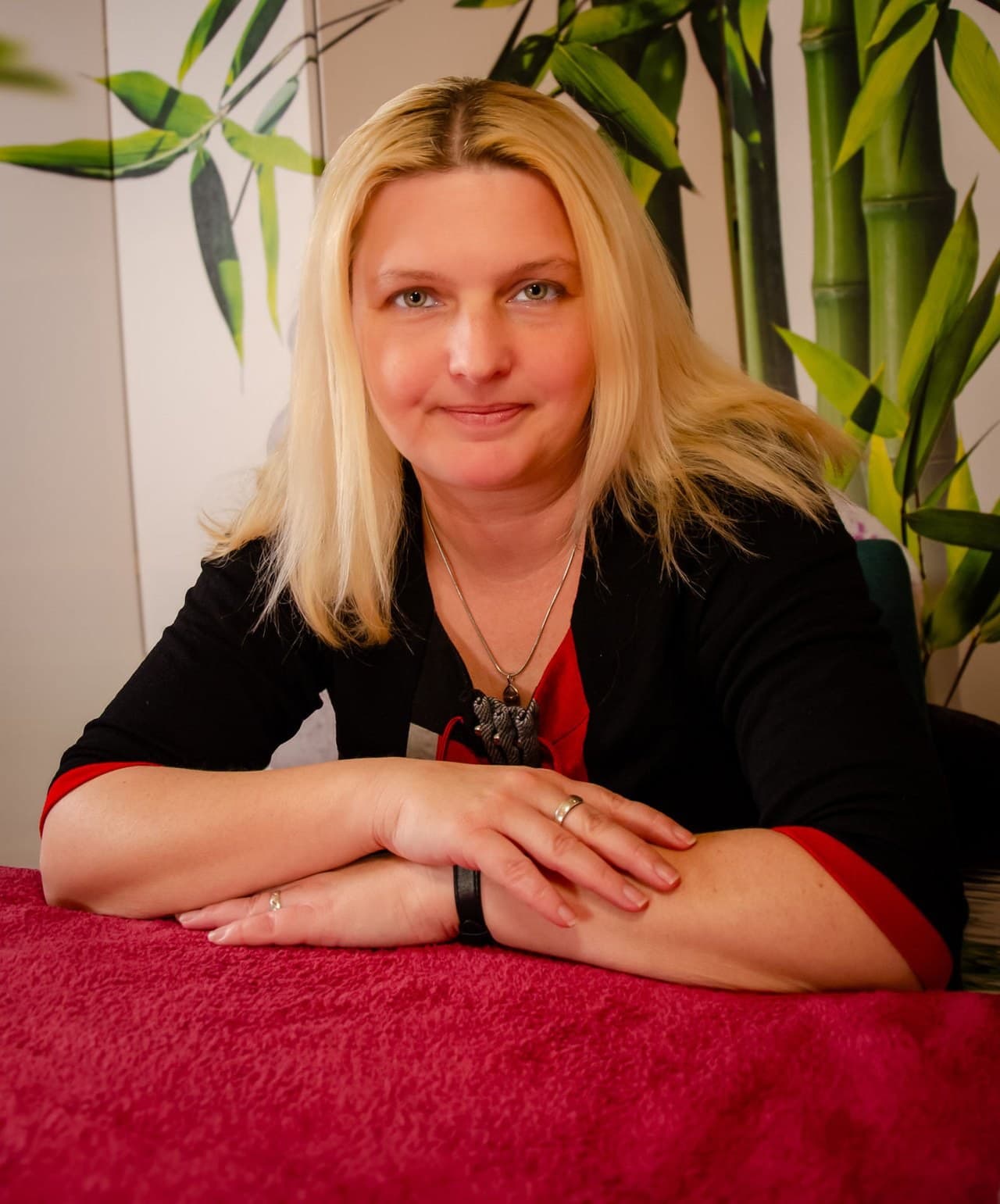 Ines Kennert, Massagepraktikerin und Yogalehrerin